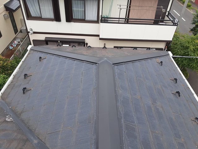 工事前のスレートコロニアル屋根